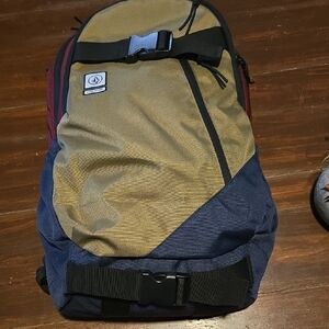 Volcom Multi-Tone Backpack (Bin18)